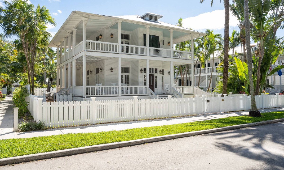 Bahama Village House | Conch House at the Truman Annex in Key West