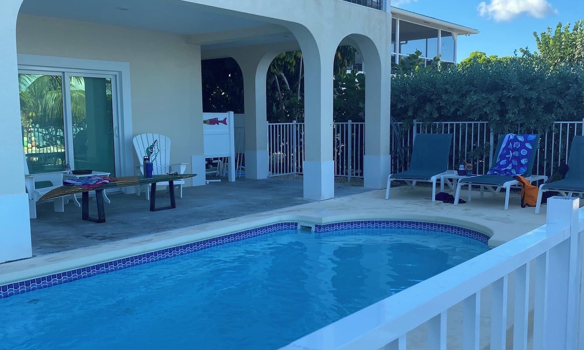 Little Torch Key House | Conch House - Ocean front with dock and pool