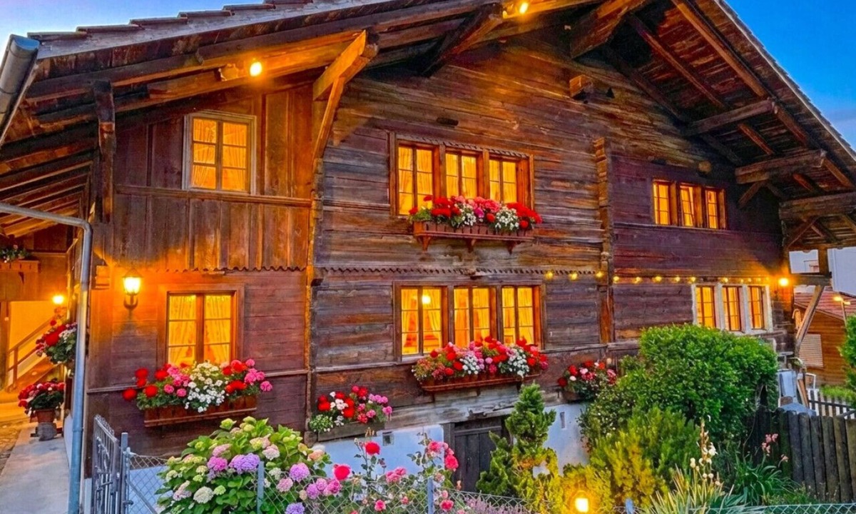 Darligen Ski Chalet | Concierge, Lake Thun/Alps Scenic Views by SwissHut