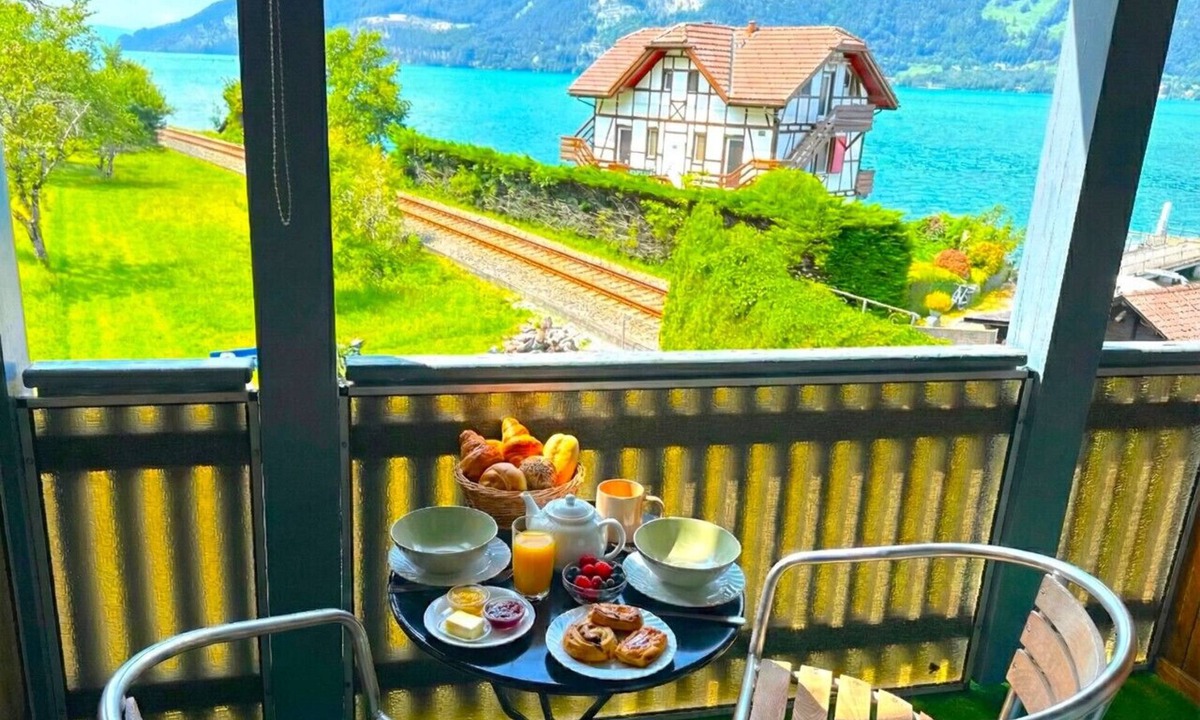 Ramsei Apartment | Concierge, Lake Thun/Alps Scenic Views by SwissHut