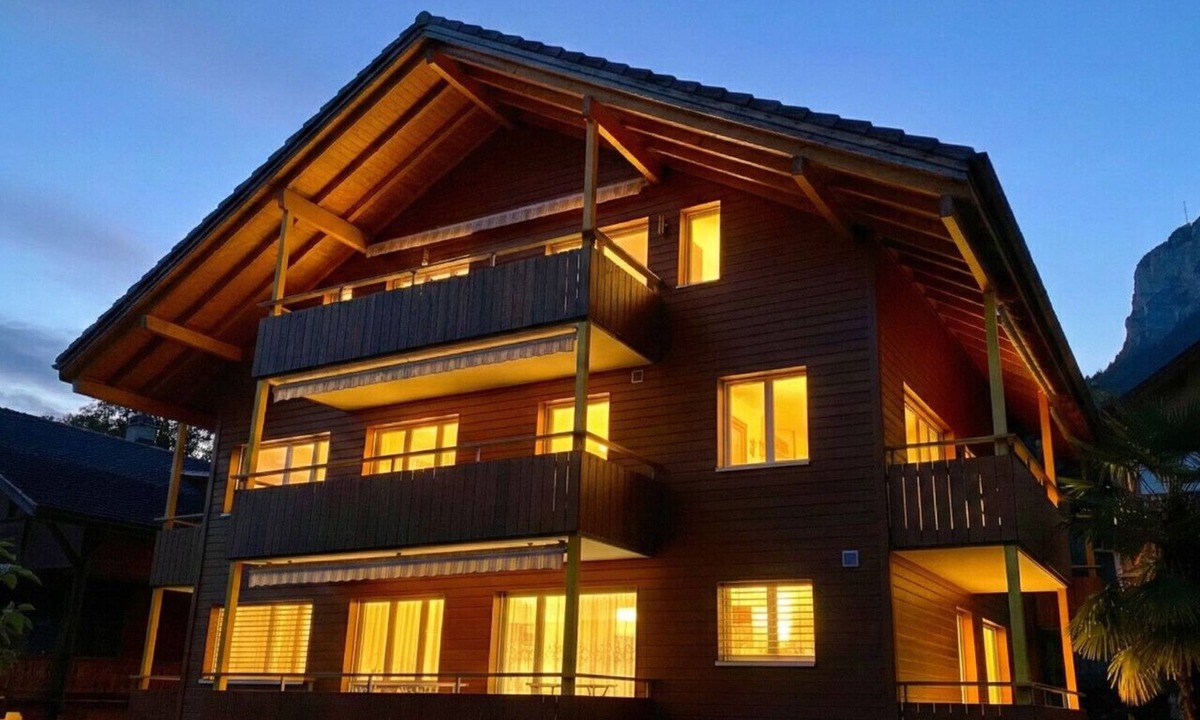Merligen Apartment | Concierge, Lake Thun/Alps Scenic Views by SwissHut