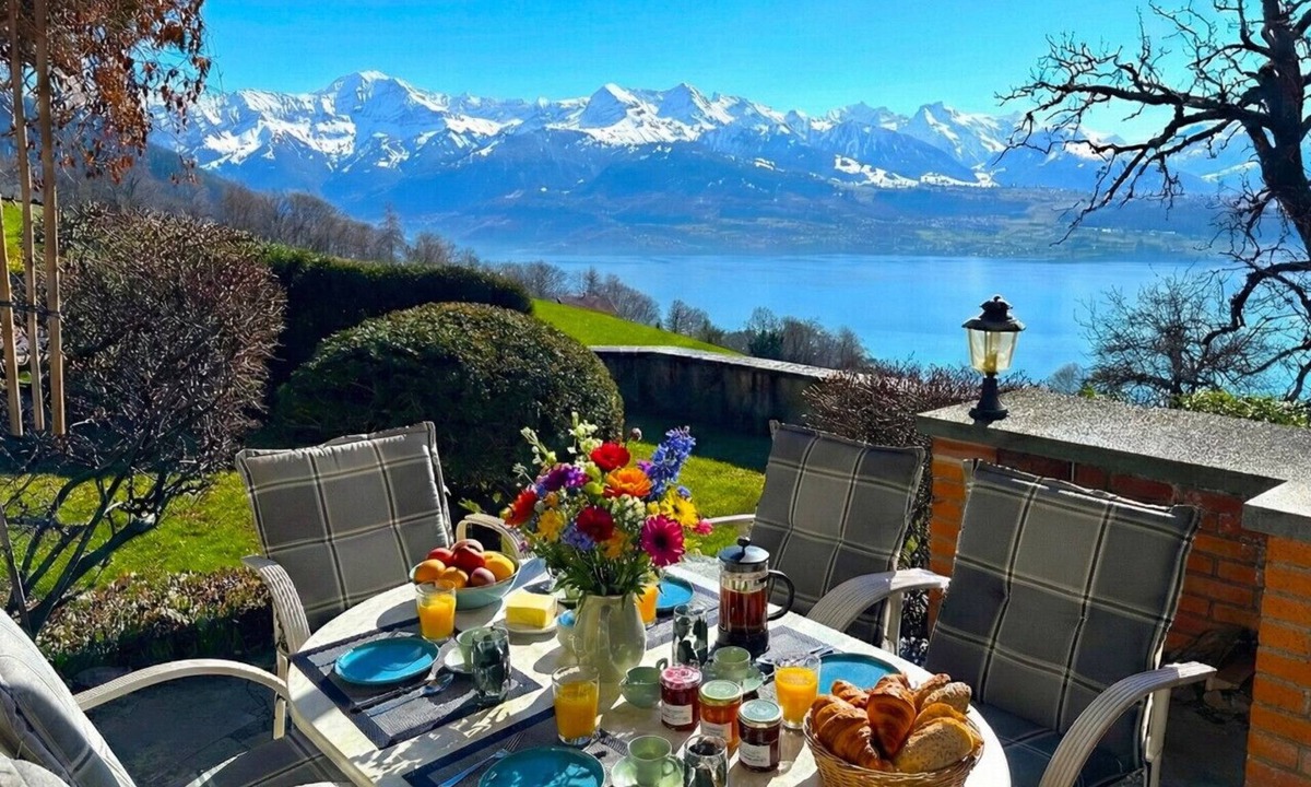 Sigriswil Ski Chalet | Concierge, Lake Thun/Alps Scenic Views by SwissHut