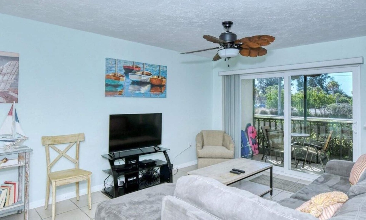 Siesta Key Condo | Condo #104 Completely remodeled Siesta Key 2 bedroom 1 bath Condo