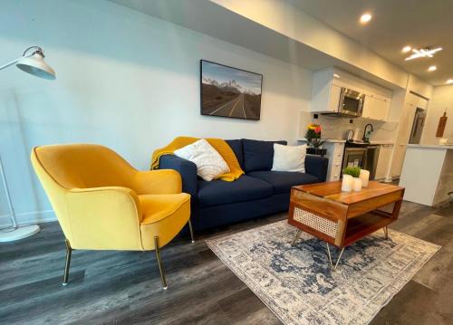 CityPlace Apartment | Condo 2 Bedroom with Balcony Iceboat Terrace Downtown Toronto