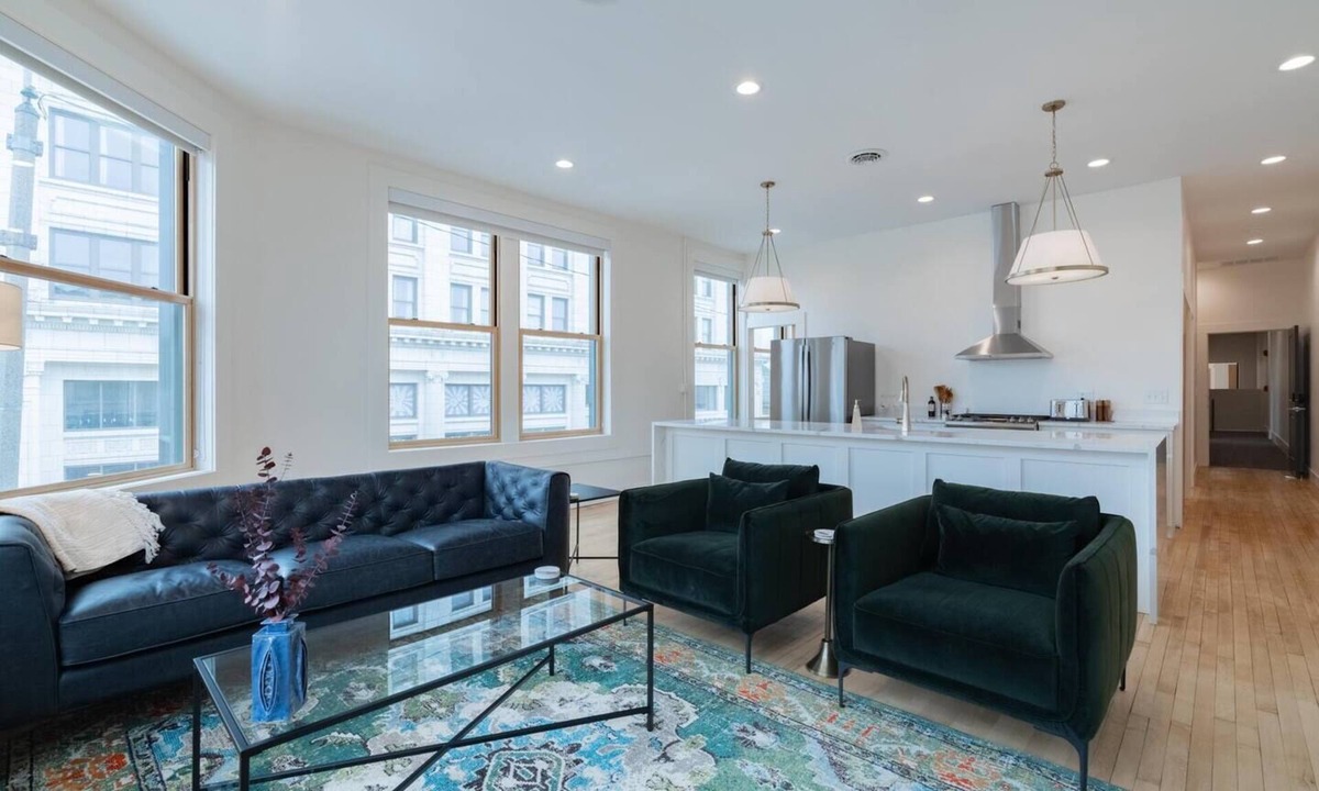 Marion Condo | Condo A Gallery Suite - Downtown Marion