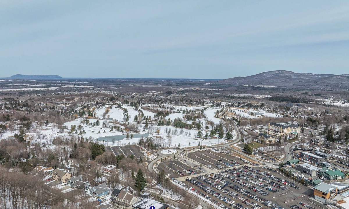 Bromont Ski Chalet | Condo Directement au Pied des Pistes