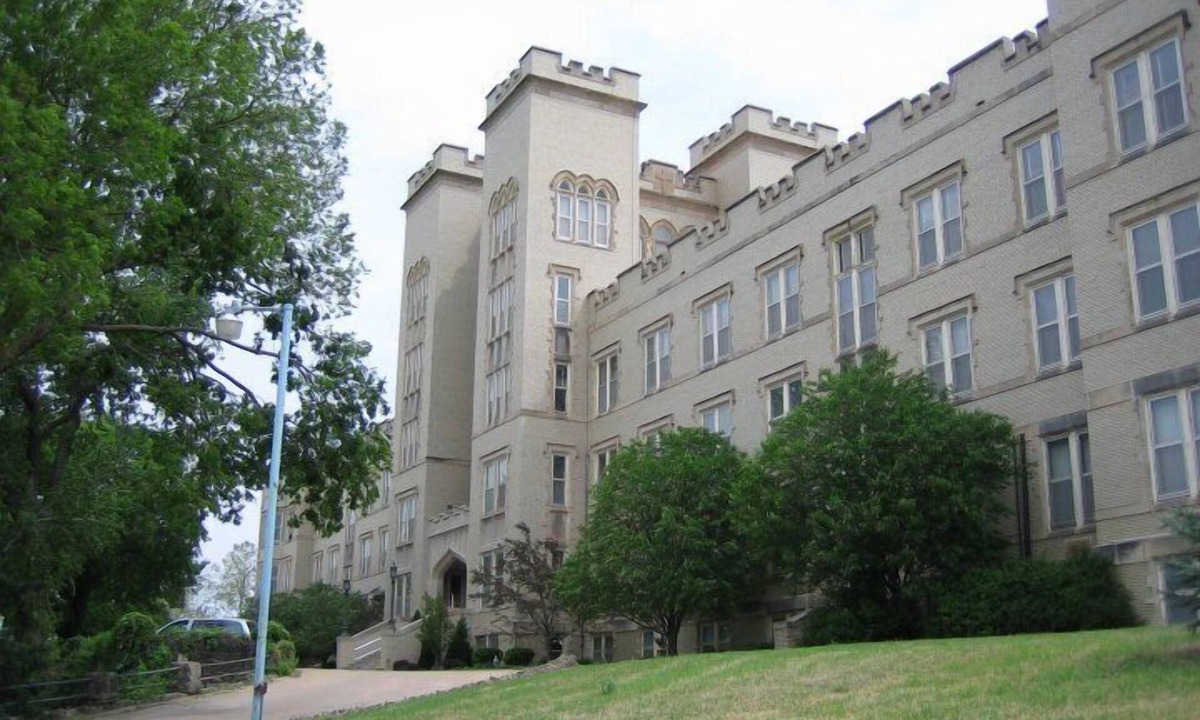 Salina Condo | Condo in Historic College Administration Building
