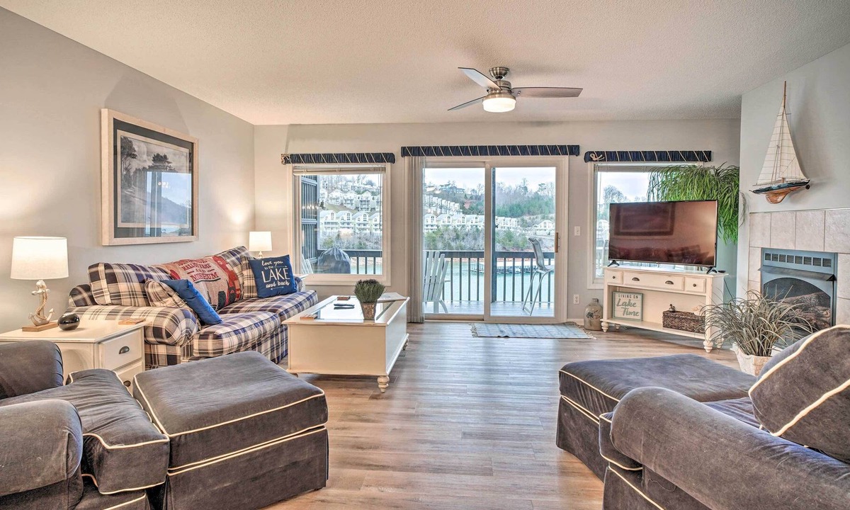 La Follette Condo | Condo on Norris Lake w/ Boat Slip & 2 Balconies!
