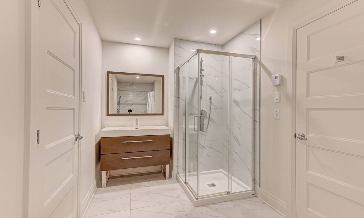 Saint-Laurent Apartment | Condo Thimens - Ville St-Laurent