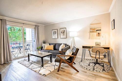 Bridle Trails House | Condo with king bed, walk to Microsoft & park