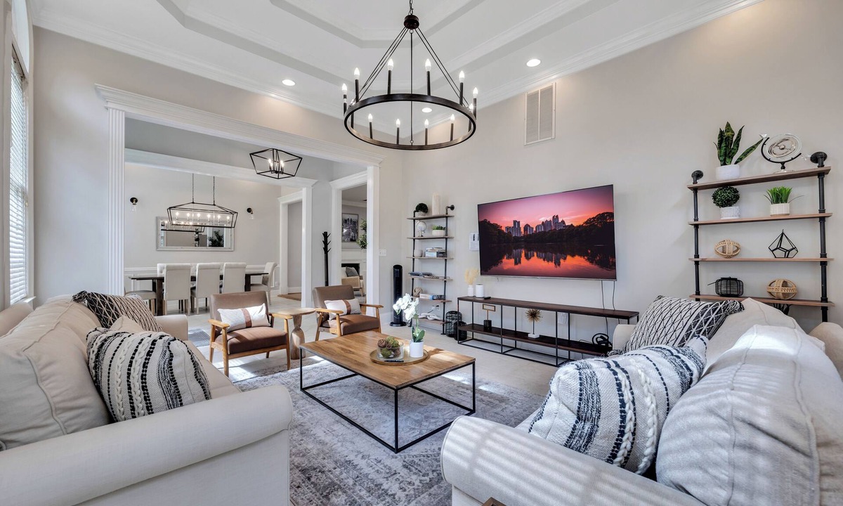 Biltmore Acres House | Conference House Near Emory/CDC w/Arcade