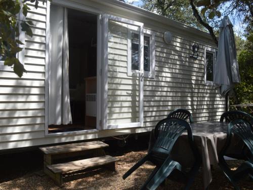 Junas Other | Confortable Mobil Home avec Terrasse, 2 Chambres - API-1-52-1808