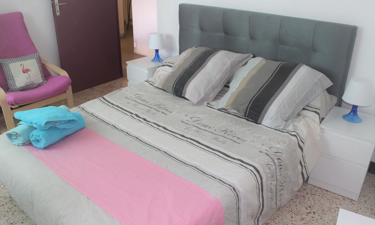 Route d'Arles Apartment | Confortable P2 Avec Garage Centre Calme