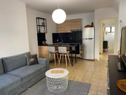 Lezignan-Corbieres Apartment | Confortable T2 avec jardin aménagé