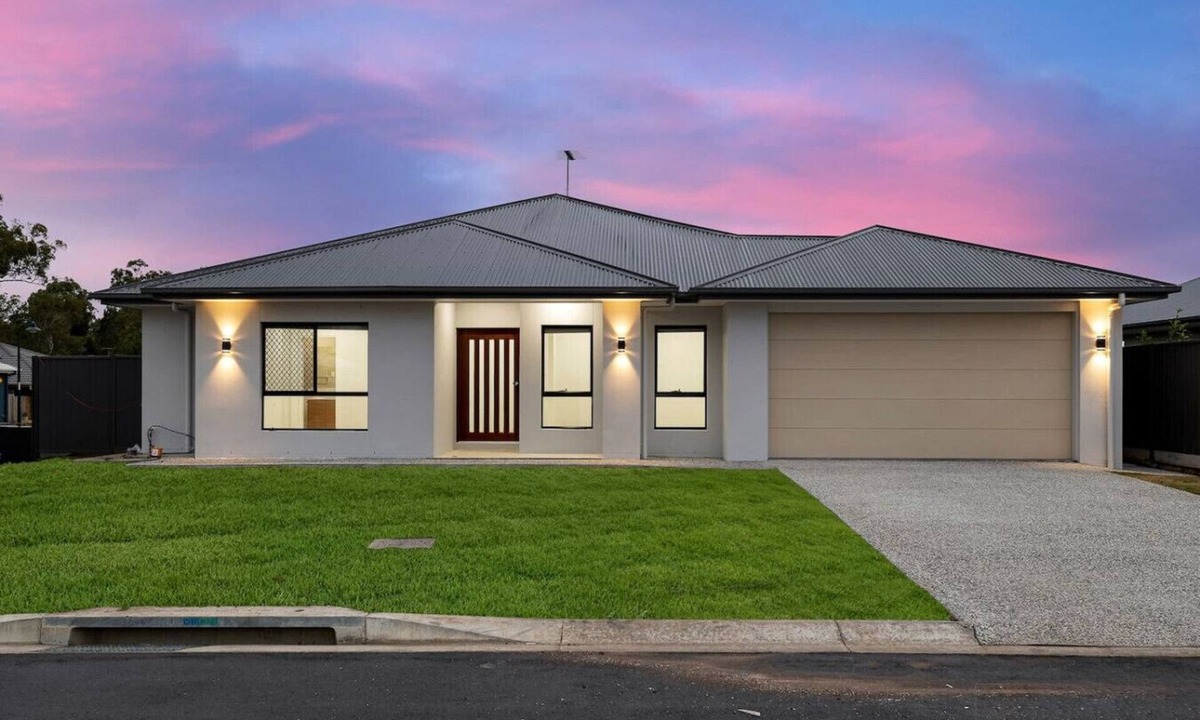 Hillcrest House | Connecting Palms Retreat