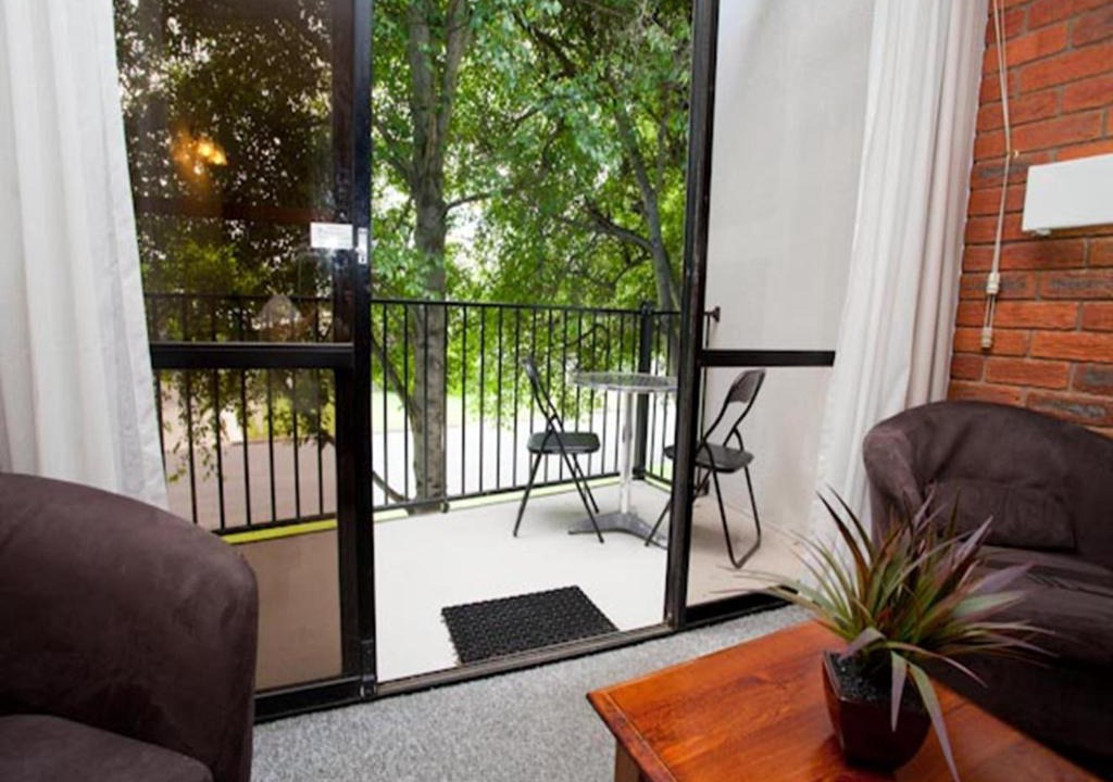 Traralgon Hotel | Connells Motel & Serviced Apartments