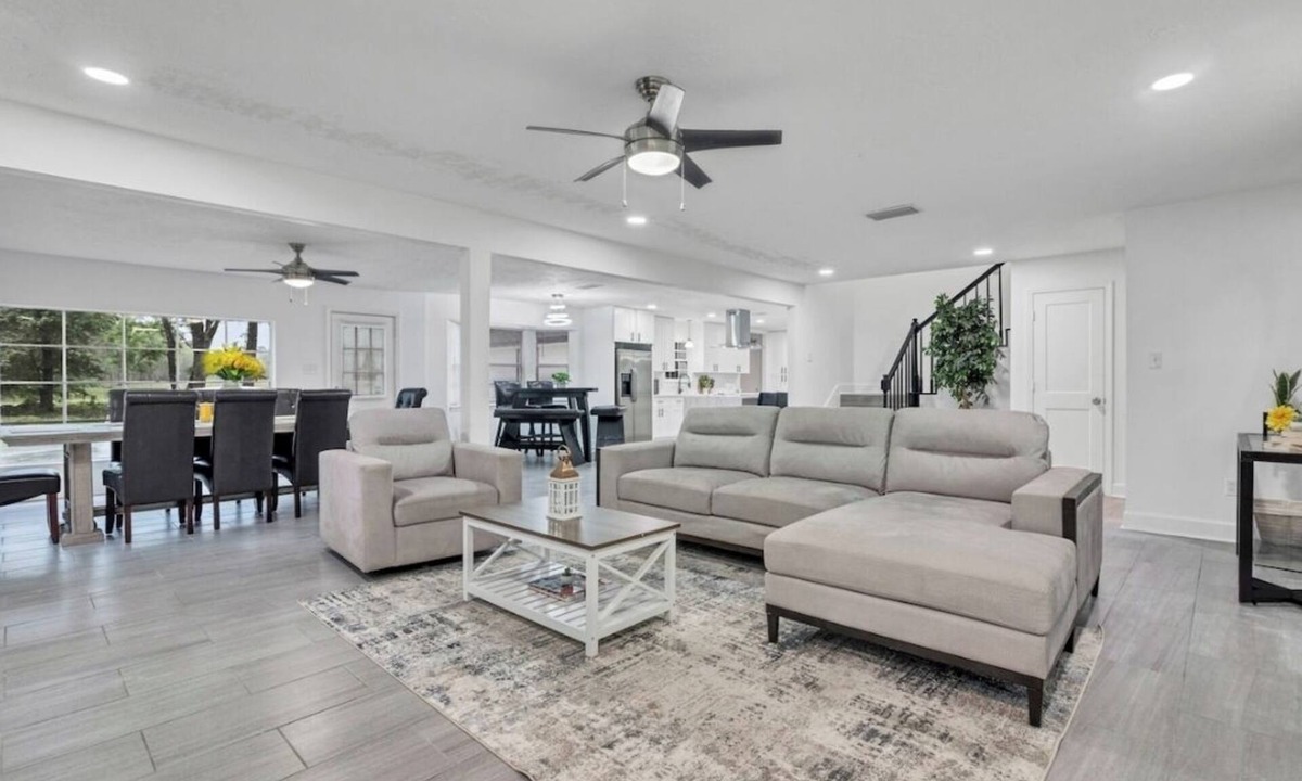 Conroe House | Conroe Home w/Game Room & Golf!