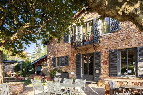 Blace Hotel | Contact Hôtels Le Savigny & Spa