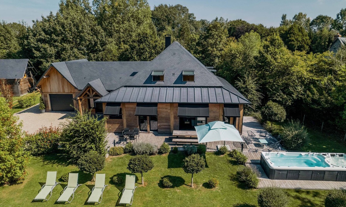 Gonneville-sur-Honfleur House | CONTEMPORARY HOUSE 6 BEDROOMS 5 BATHROOMS, SWIMMING SPA, JACUZZI, SAUNA,