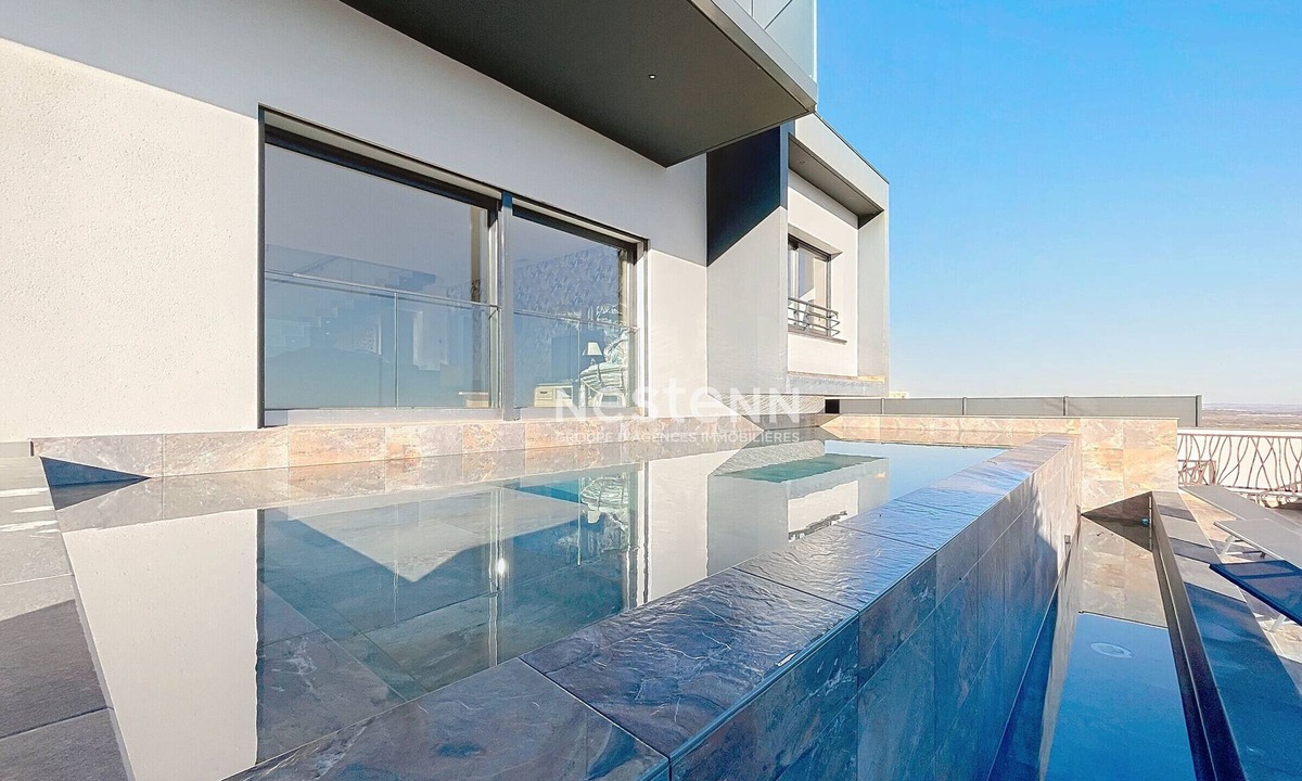 Villelongue-dels-Monts House | Contemporary villa with private infinity pool