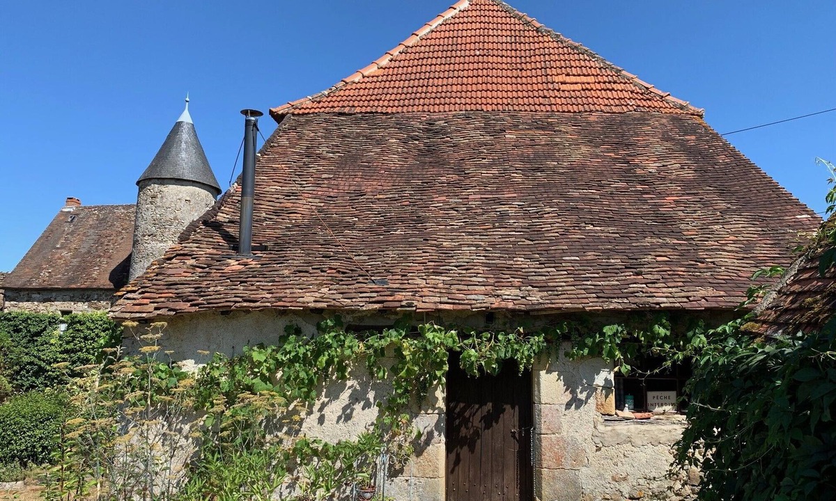 Brigueil-le-Chantre Cottage | Contemporary Barn Conversion by a Medieval Chateau