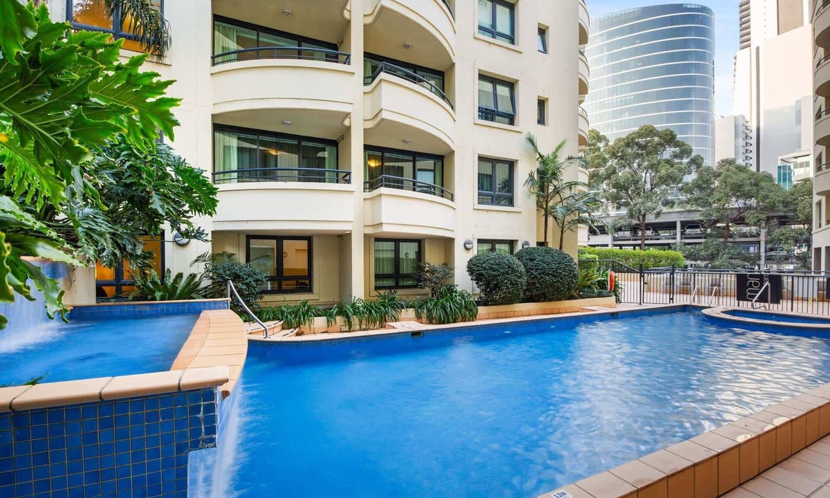 Parramatta Apartment | Contemporary 1-Bed First Floor Unit with Pool
