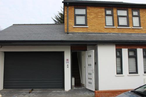 West Thurrock House | Contemporary 2 bed house with Parking