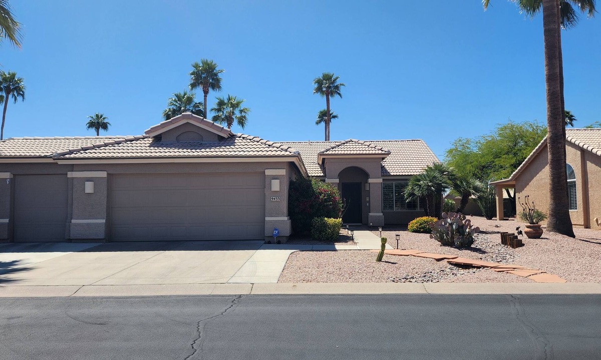 Sun Lakes House | Contemporary 2-bedroom house plus den in welcoming Sun Lakes Community