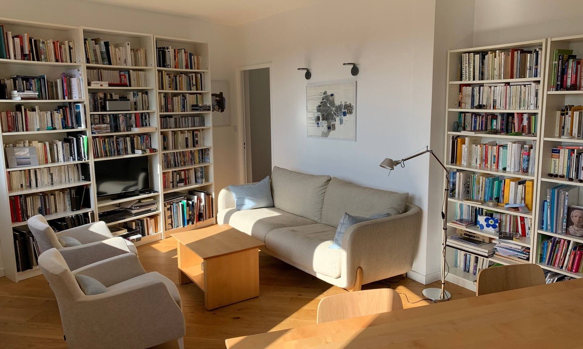 Le Busca Apartment | Contemporary apartment on the banks of the Canal du Midi.85 m2. Private garage.