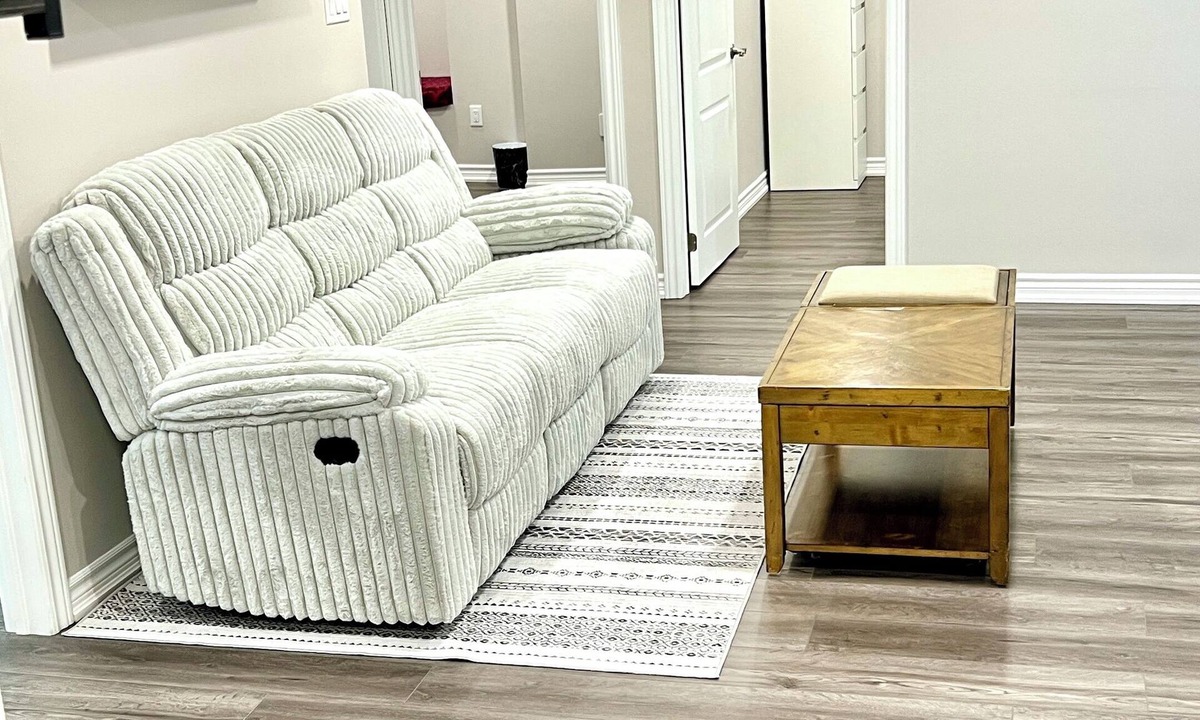 Halton Regional Municipality House | Contemporary Basement Suite.