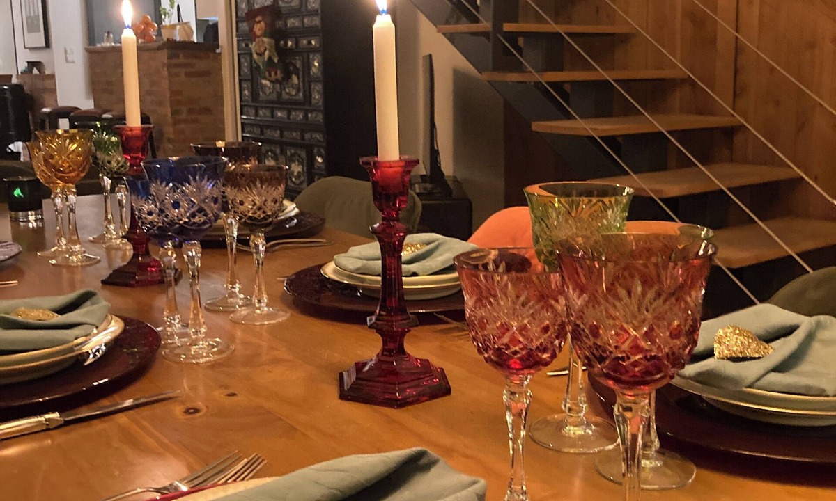 Blois House | Contemporary, cocoon-like home, ideal for family gatherings or friends.
