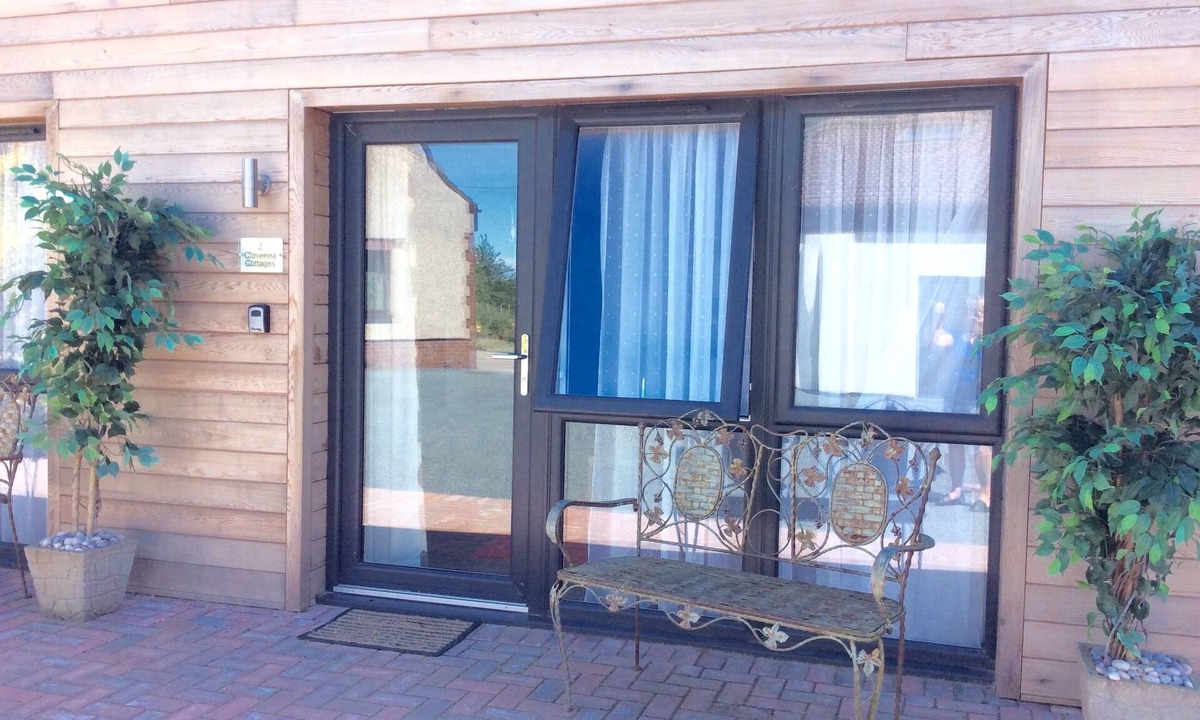 Emersons Green Cottage | Contemporary cottage close to Bristol & Bath