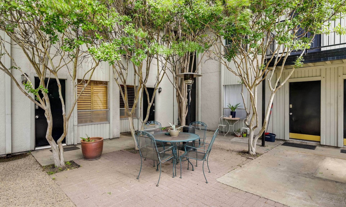 Knox - Henderson Apartment | Contemporary Dallas Condo w/Pool Access!