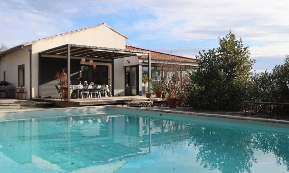 Pignan House | Contemporary house in the garrigue