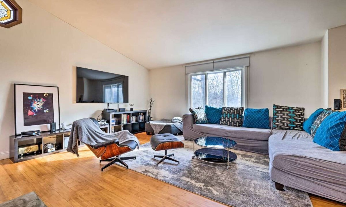 Tamiment House | Contemporary House in the Poconos - Monroe Co