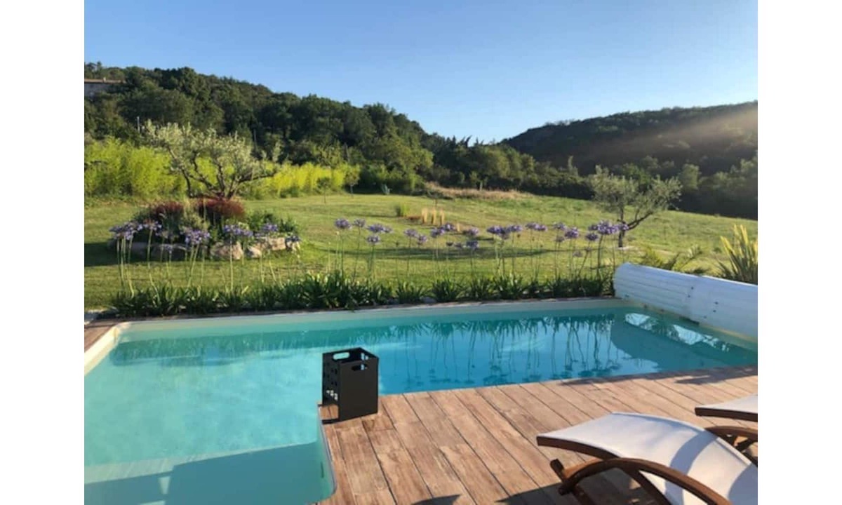 Banne House | Contemporary house with swimming pool