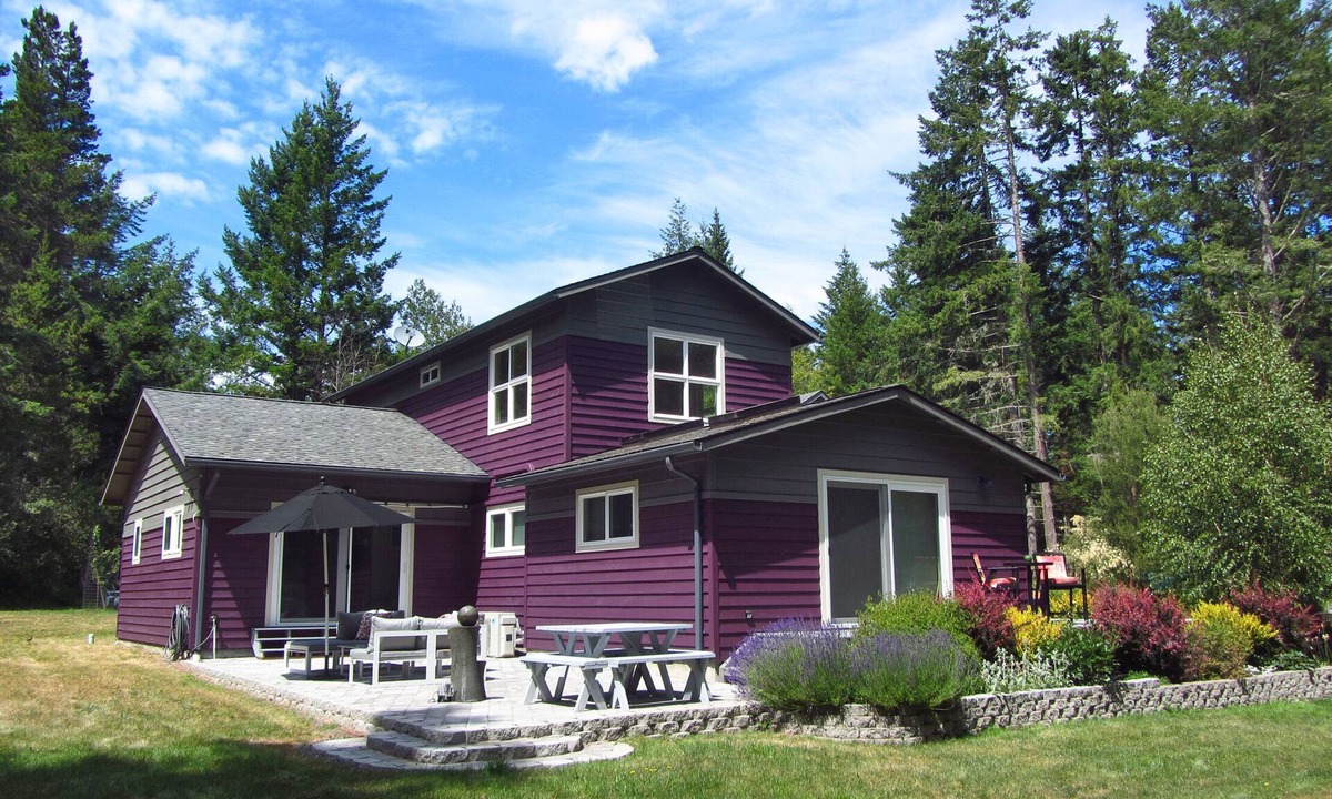 Friday Harbor House | Contemporary in the Woods