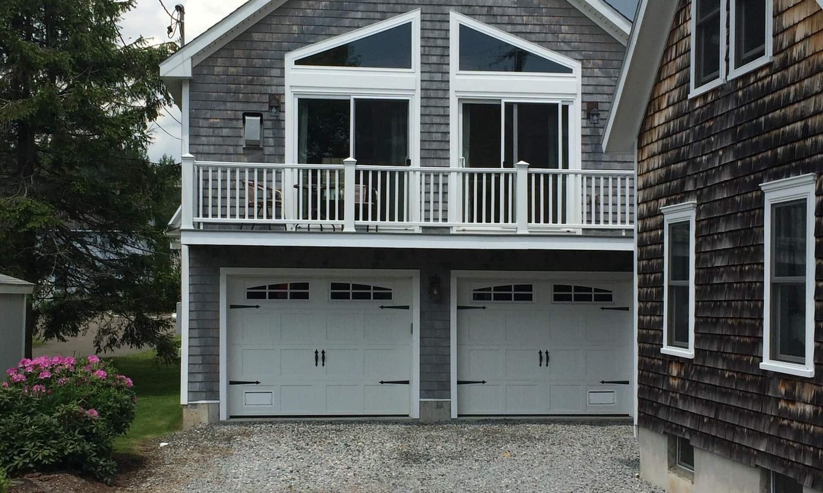 Westbrook Center Apartment | Contemporary Loft Apartment