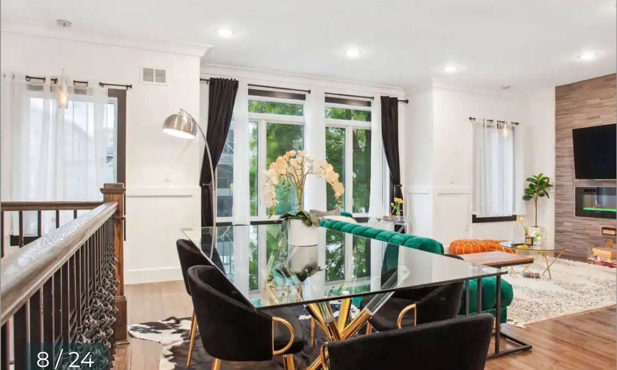 Jersey City Condo | Contemporary Luxury 3 Bdr Apt for 6 +Free Parking