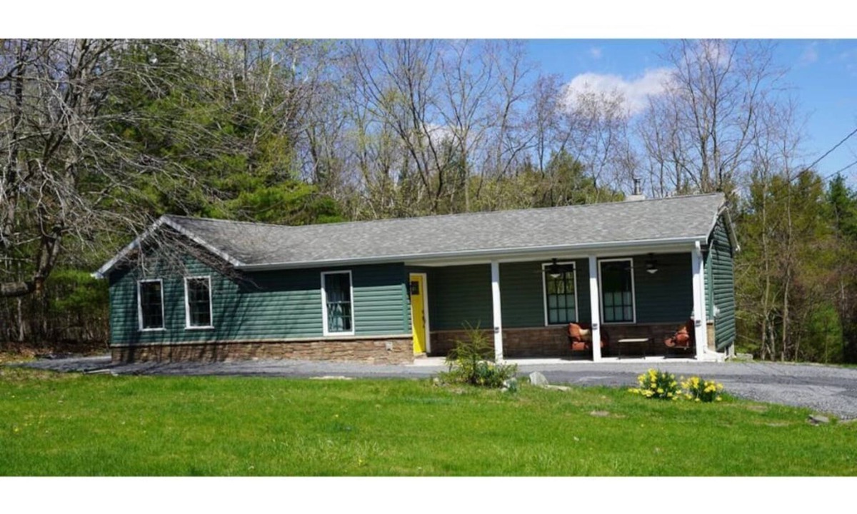 Cornwallville House | Contemporary Ranch on 23 private acres.