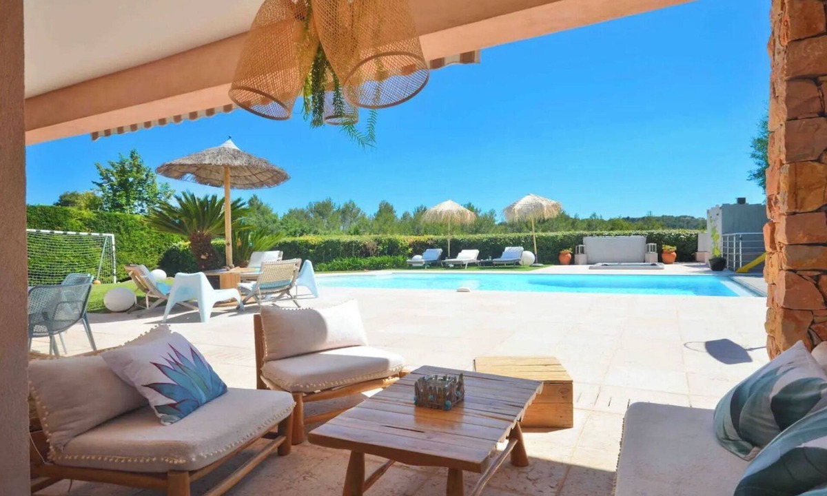 Biot Villa | Contemporary single-storey villa Biot