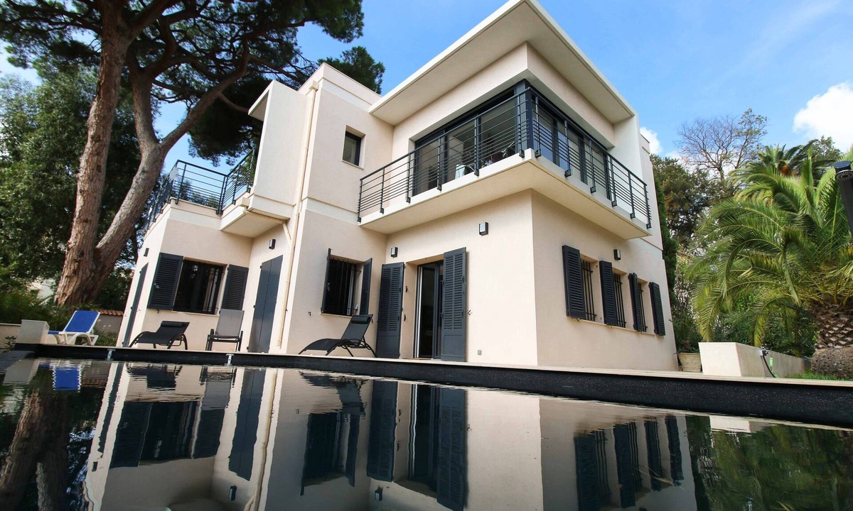 California - Pezou Villa | CONTEMPORARY VILLA IN CANNES