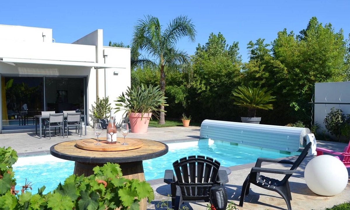 Perpignan Villa | Contemporary Villa with Private Pool and Air Conditioning 15min to Beaches
