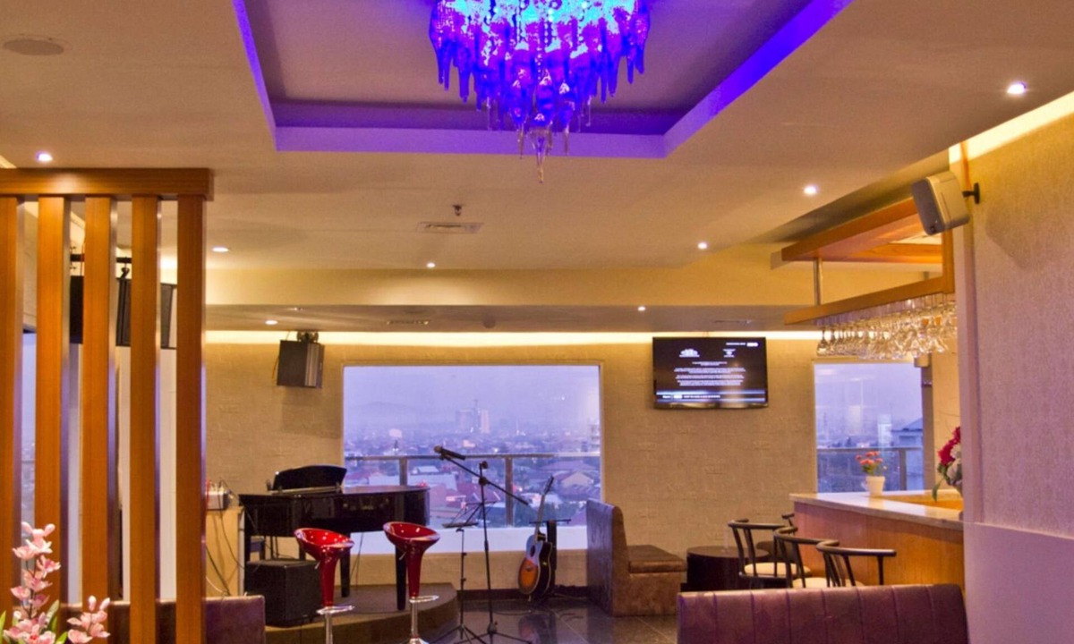 Panakkukang Hotel | Continent Centrepoint Hotel Makassar