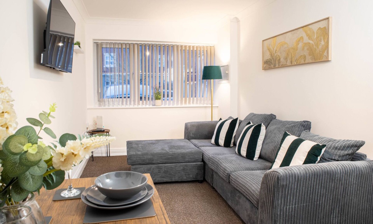 Wakefield House | Contractor‑Heaven 5BR Home | 4.5 Baths | Wakefield