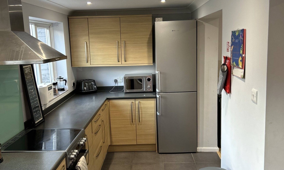 Stevenage House | *Contractor* Modern House Stevenage FREE Parking