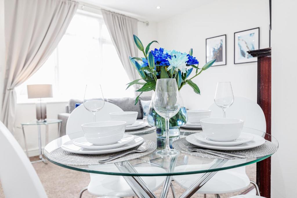 South Ockendon House | *CONTRACTOR *VACATION HOME* -THURROCK OCKENDON