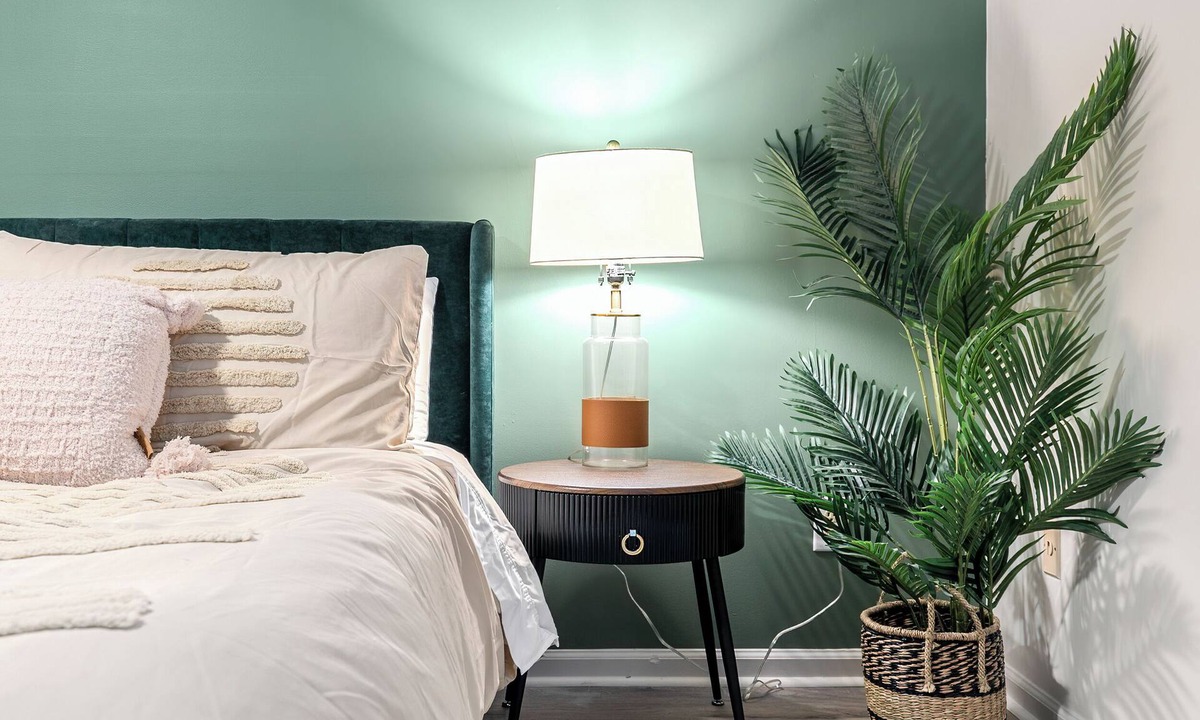 Hoover House | Convenient 3/2.5 Boho Bungalow