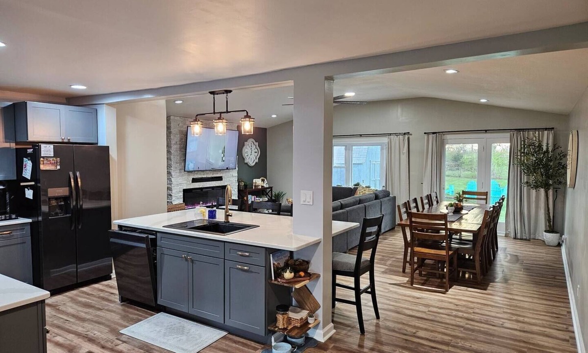 Indianapolis House | Convenient Comfort in the Heart of Indy