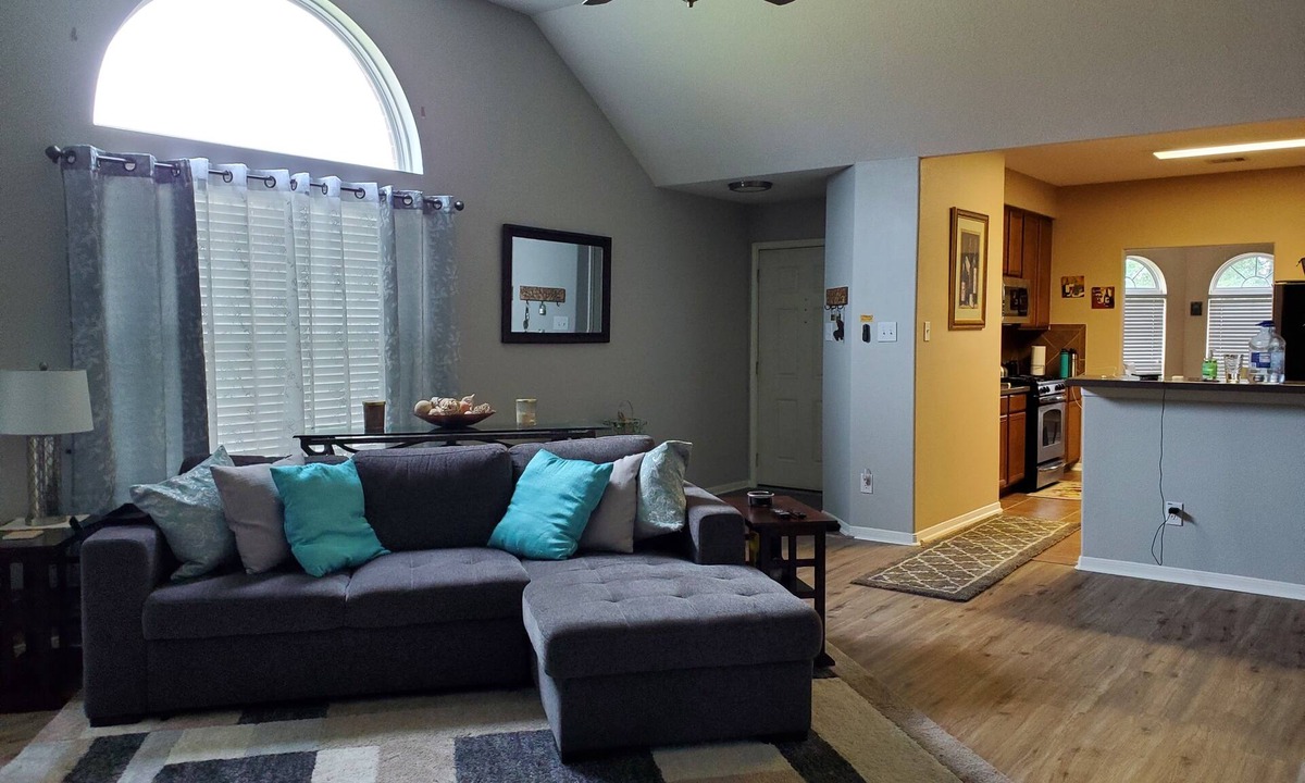 Spring House | Convenient to The Woodlands, Night-life and Concerts!